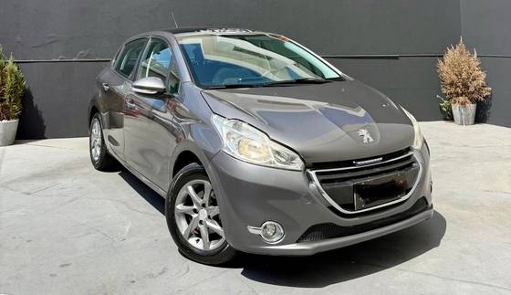 PEUGEOT 208 1.5 ALLURE 8V FLEX 4P MANUAL PEUGEOT 208 1.5 ALLURE 8V FLEX 4P MANUAL
